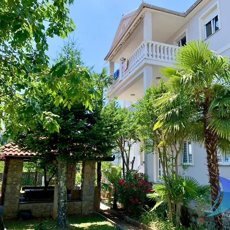 Vela Apartment *